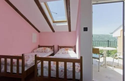 Grosses Ferienhaus Mit Eigenem Pool Und Terrasse Crikvenica Holiday home
